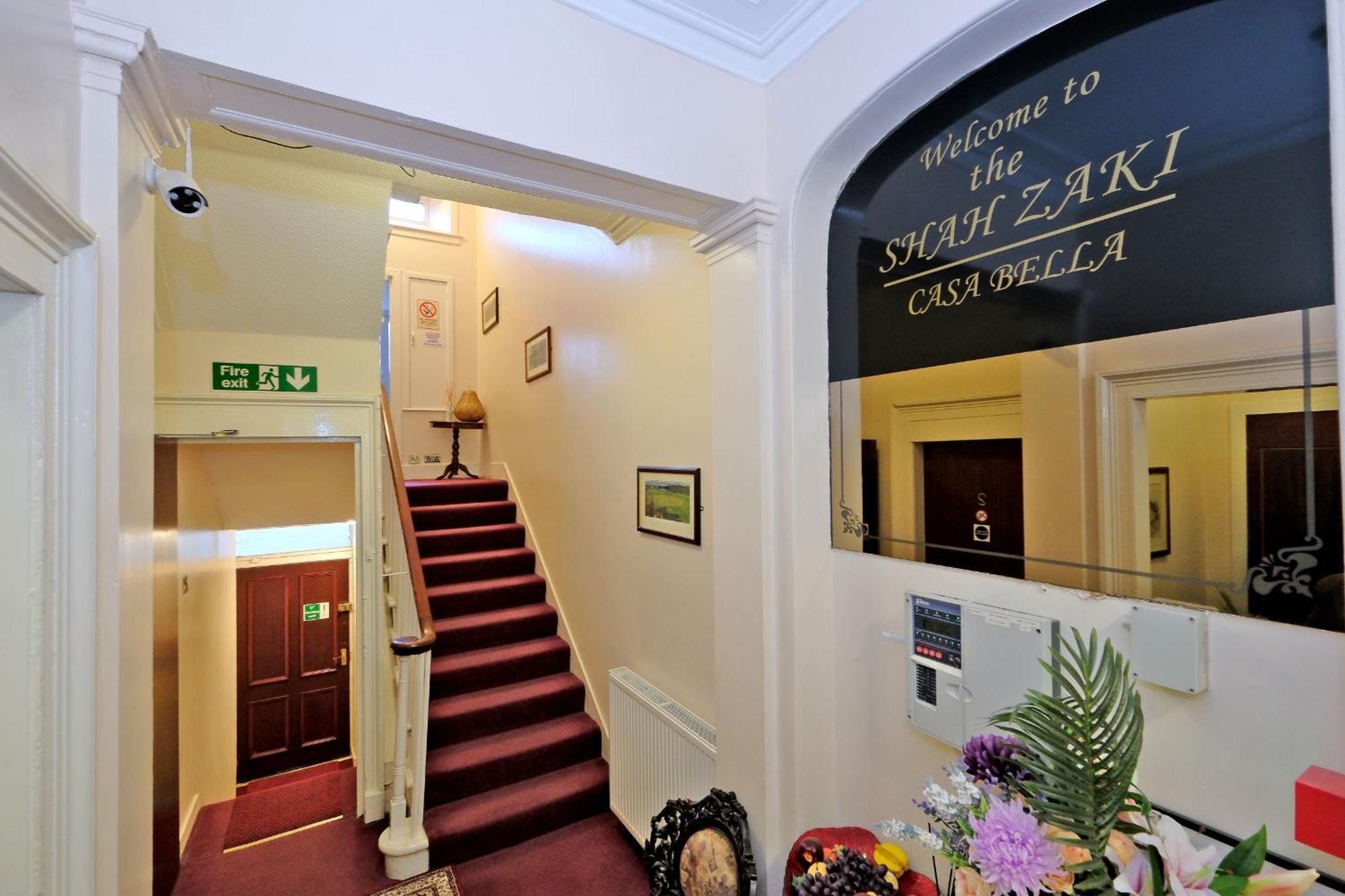 Grand Mansion 9 Beds Sleeps 17 Parking - Groups *