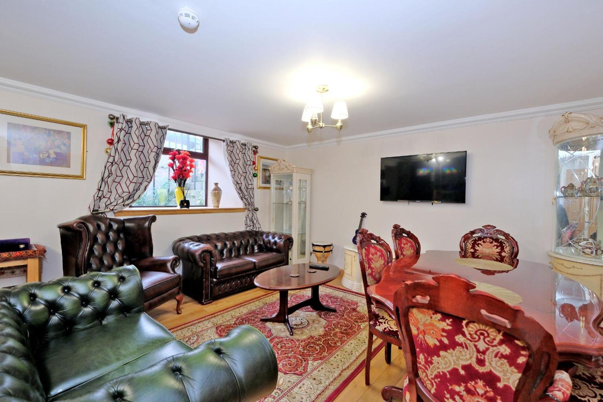 Holiday home Grand Mansion 9 Beds Sleeps 17 Parking - Groups Aberdeen